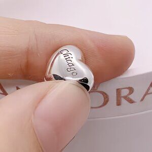 Pandora Chicago Exclusive Charm